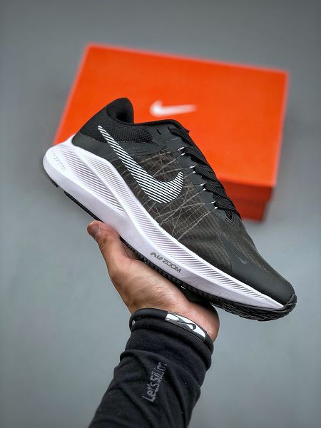 Nike Zoom Winflo 8 W8 2024最新男女款超輕網面跑步鞋