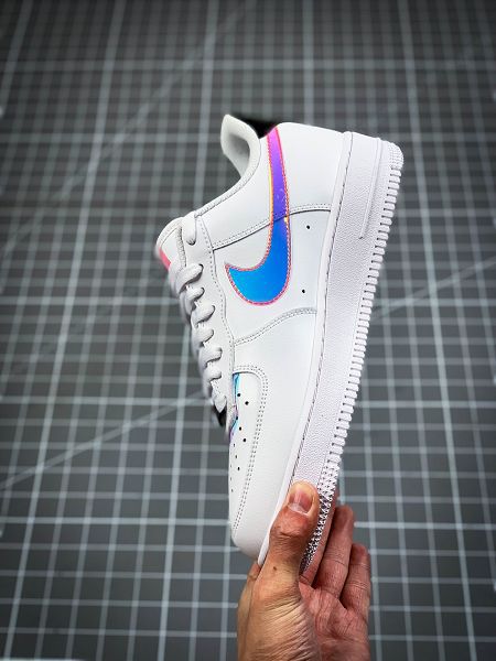 Nike Air Force 1 React 2020新款 空軍一號鐳射情侶款休閒板鞋 帶半碼