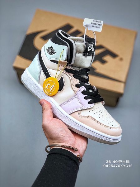 Nike Air Jordan 1 2021新款 喬丹1代高幫女款籃球鞋 帶半碼