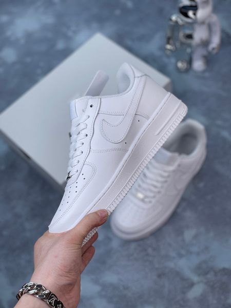 Nike Air Force 1 Low 空軍一號 2023全新純白色男女款低幫運動休閒板鞋