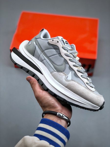 Sacai X Nike vaporWaffle 華夫三代3.0走秀重磅聯名合作款 2023全新男女款運動鞋