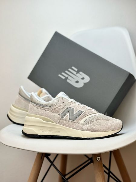 New Balance 997RGrey改良版系列 2024男女款低幫經典復古厚底休閒運動慢跑鞋YJ 元祖灰銀米黃底色