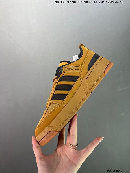 Adidas Originals Post UP 鋸齒狀三條紋和絨面革鞋頭休閒板鞋