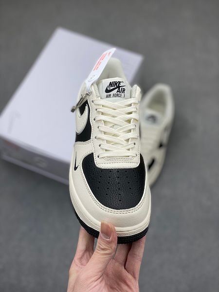 Nike AIR FORCE1 米白黑色運動板鞋冬季新款膠底情侶鞋